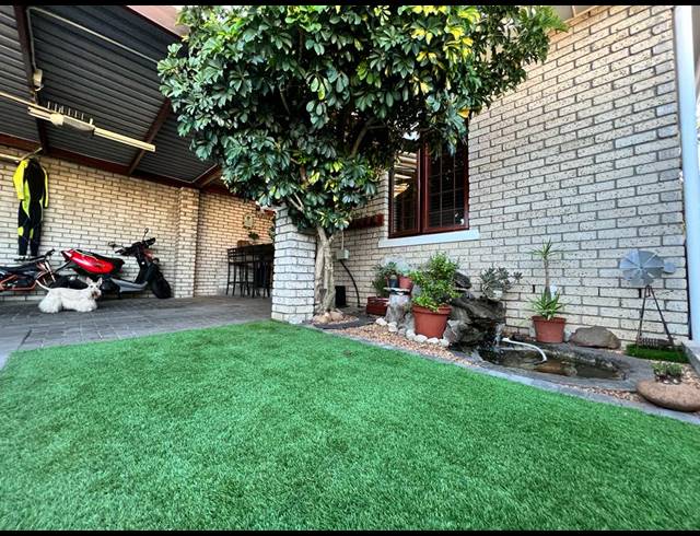 2 BEDROOM HOUSE FOR SALE IN OAKGLEN